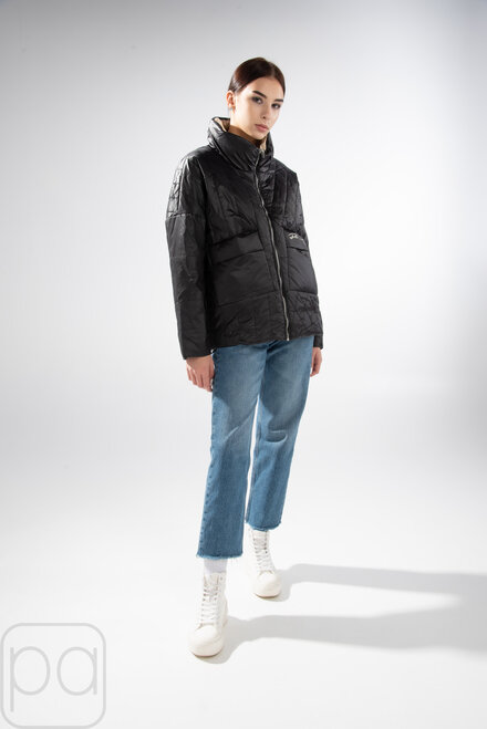 Коротка весняна куртка з накладними кишенями RUFUETE чорний колір купити Вінниця