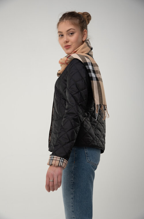 Короткая стеганая куртка с шарфом BUTTON черный цвет купить Стрый 05